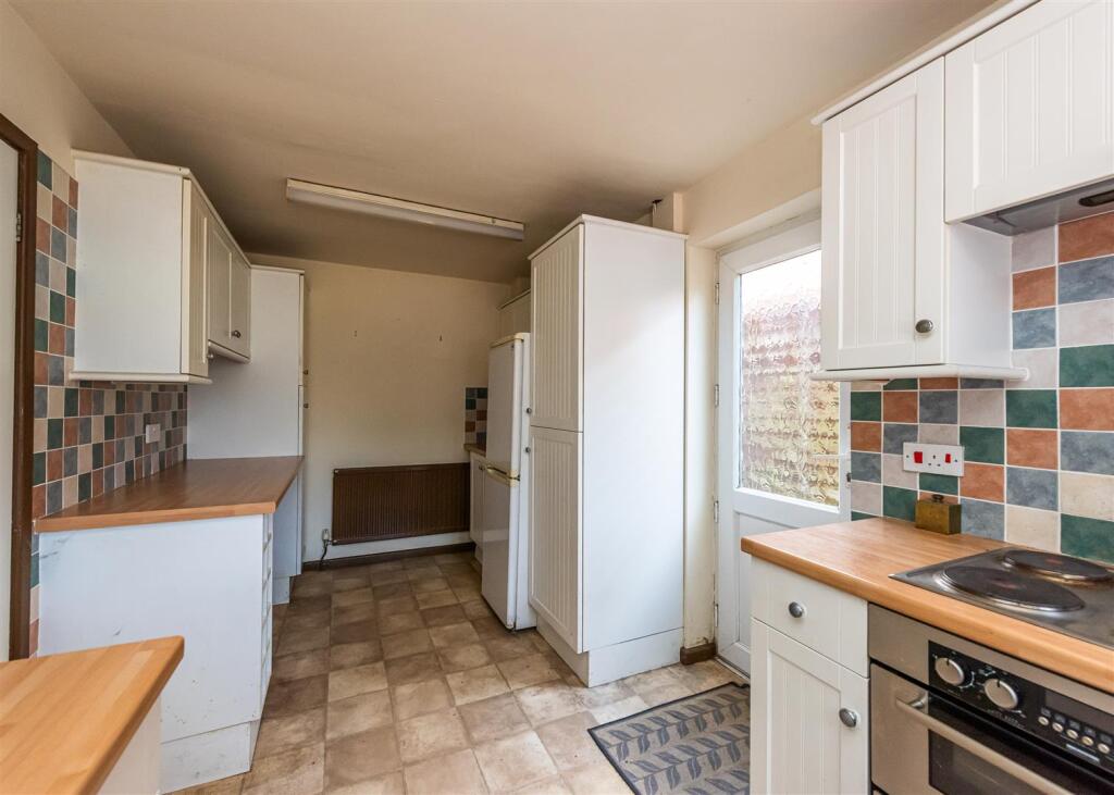 209 Common Road-Kitchen.jpg