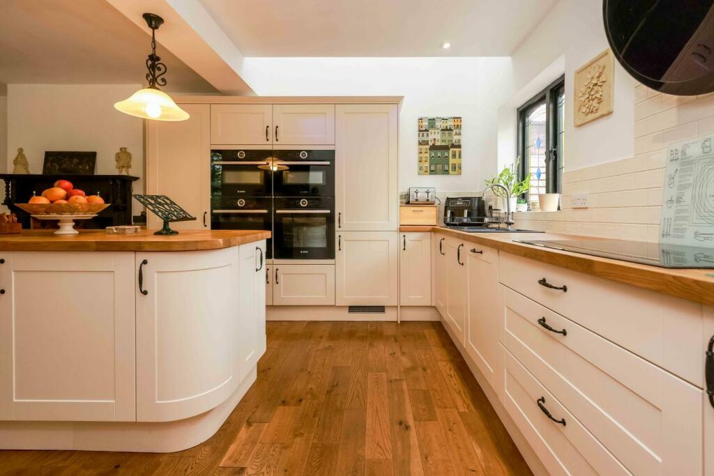 Fitted Breakfast Kitchen
