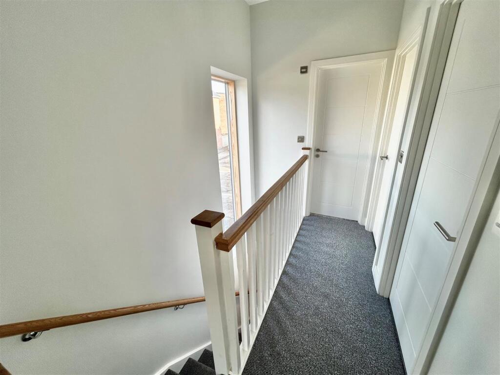 Upstairs hall.jpg