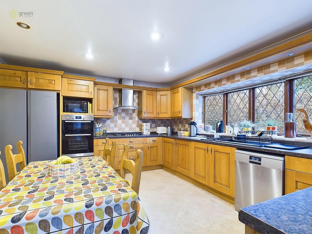 CAM03830G0-PR0117...