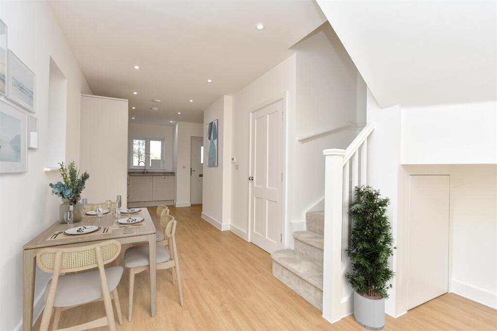 Kitchen Diner Staged