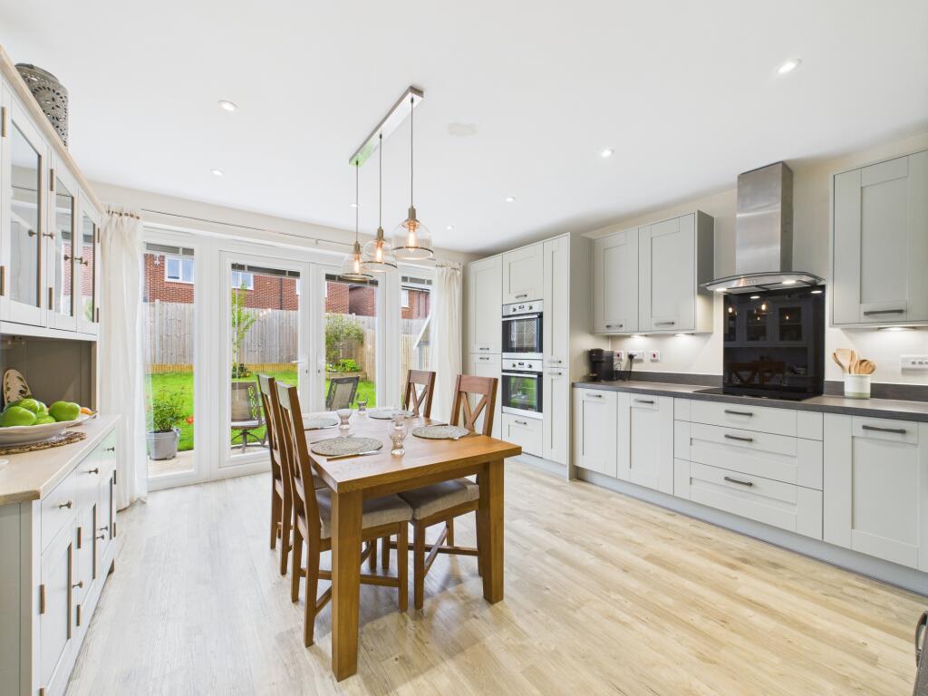 Kitchen Diner