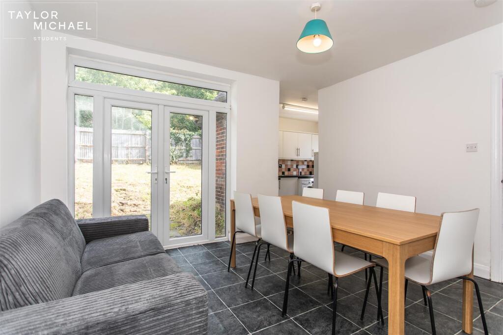 Dining Room / Living Room