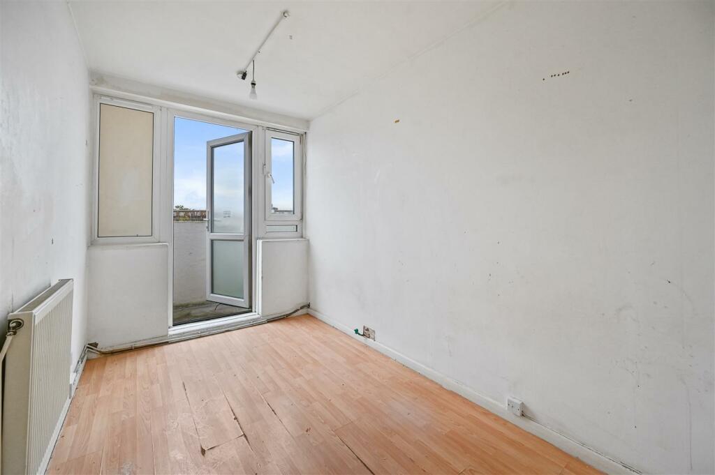 Flat 48 Warnham House, Upper Tulse Hill, Brixton, London, SW2 2SA