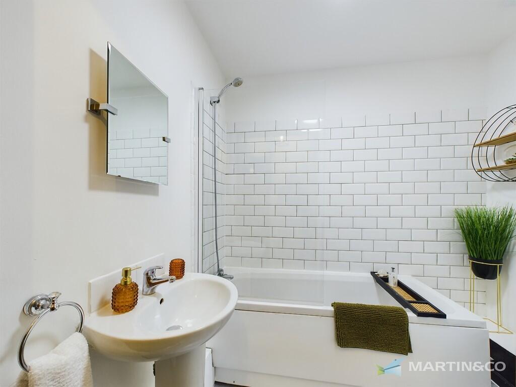 CAM02318G0-PR0387...