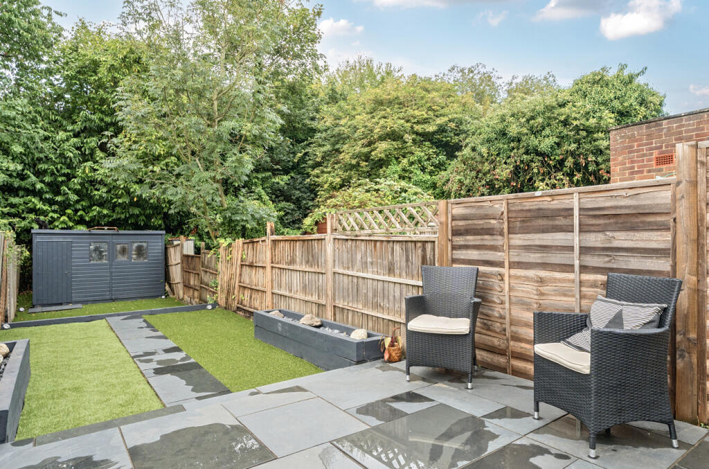 1345553-4-68b183f...