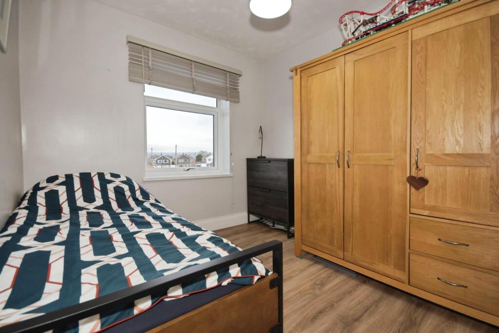 BED 2.jpg