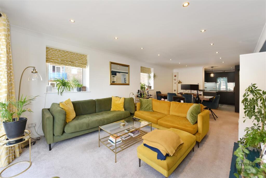 Mauretania Building (10).JPG