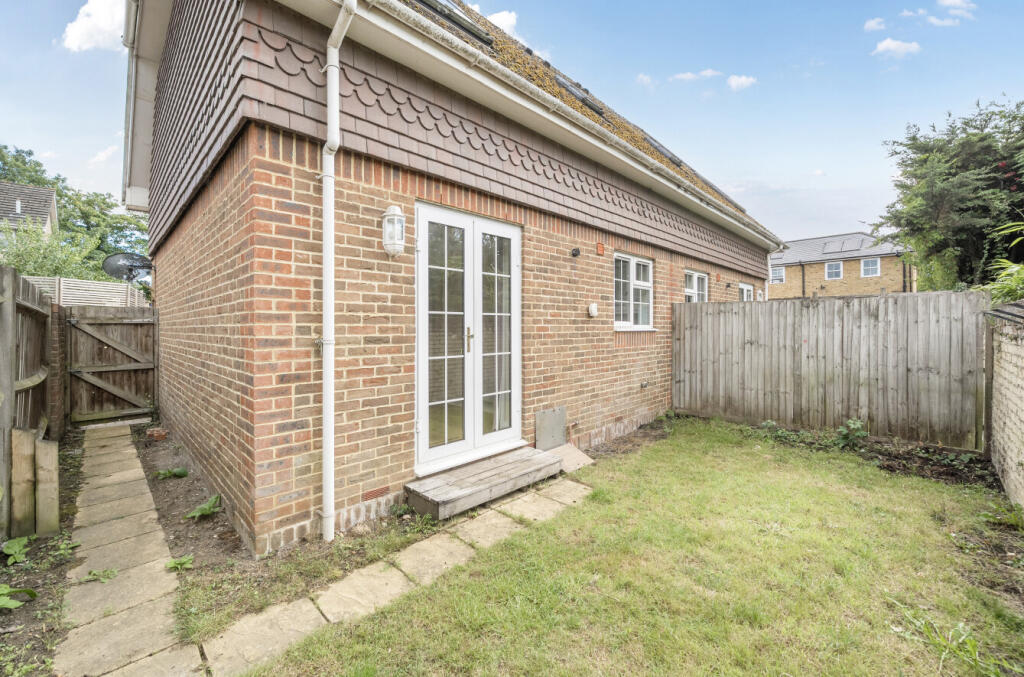 1348349-14-68b5c6...