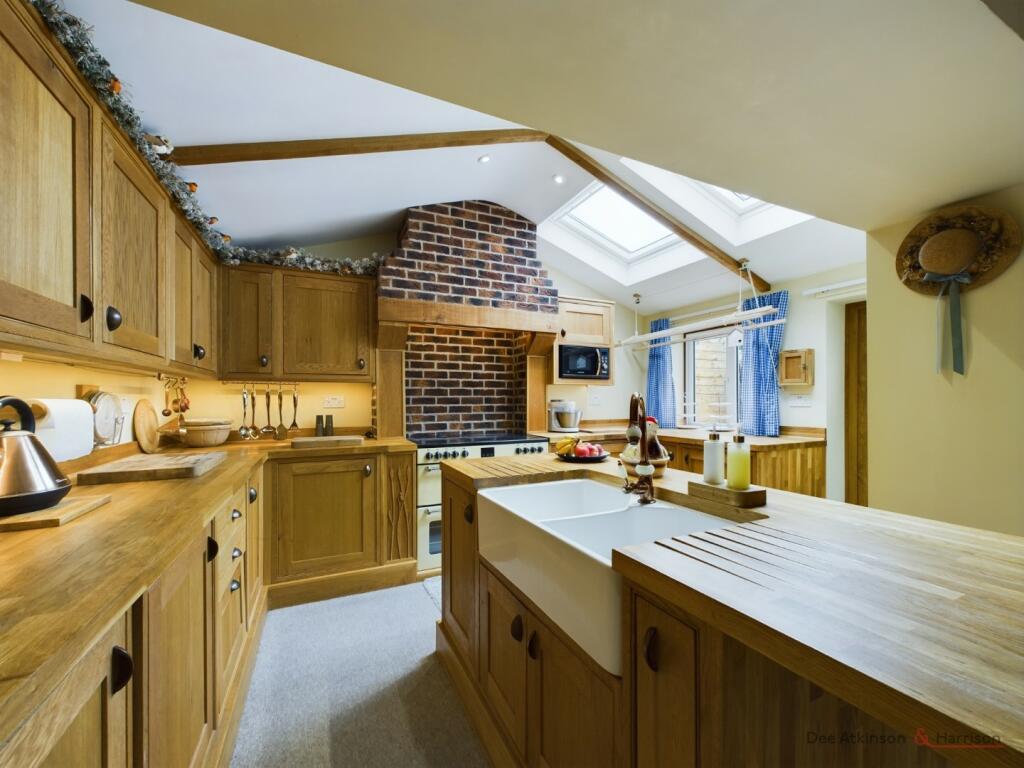 Kitchen/Breakfast area