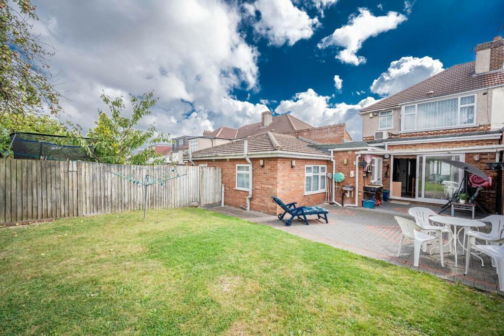 Davidson Frost-Wellings, DFW, Portland Crescent, G