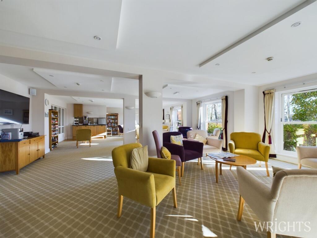Communal Lounge