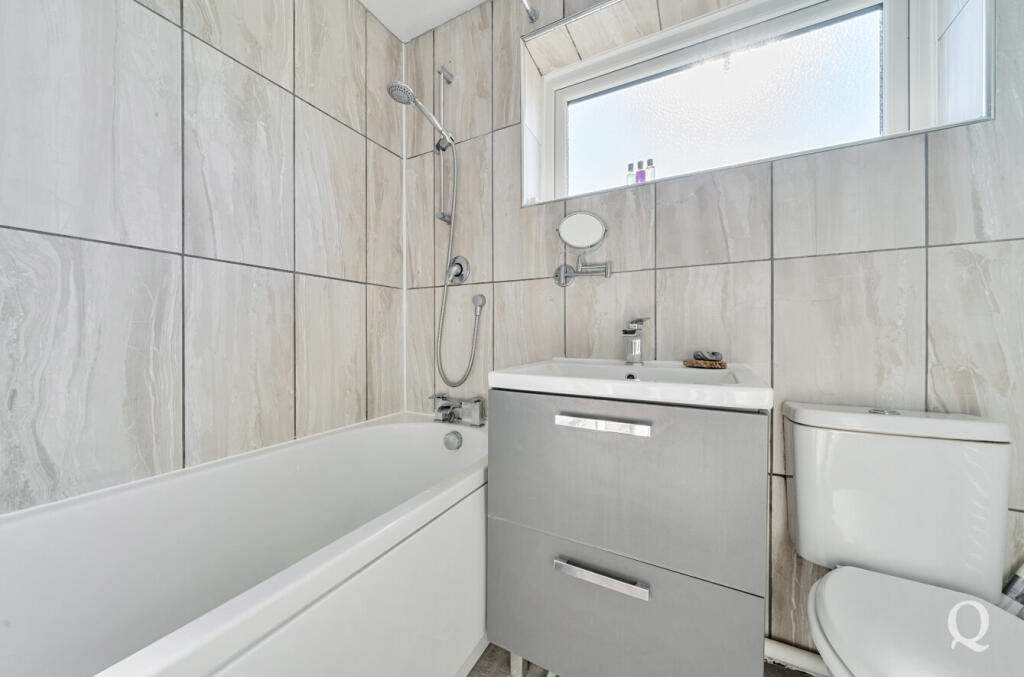 b5ccb5fe-e1f9-4dd...