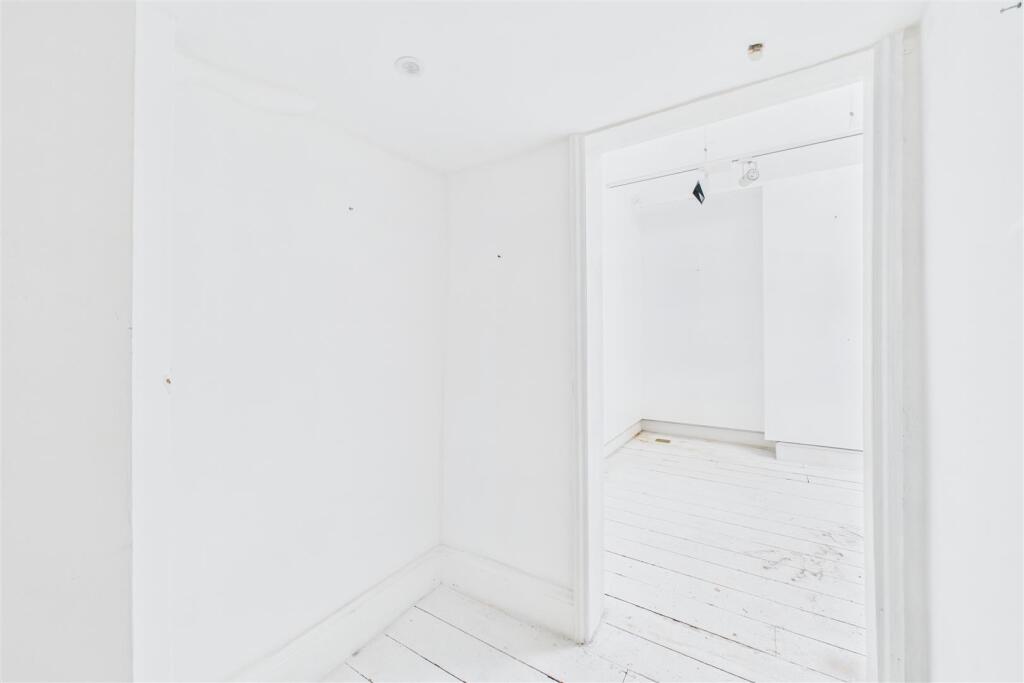 30 The Mall, Clifton Village, Bristol BS8 4DS | Fr