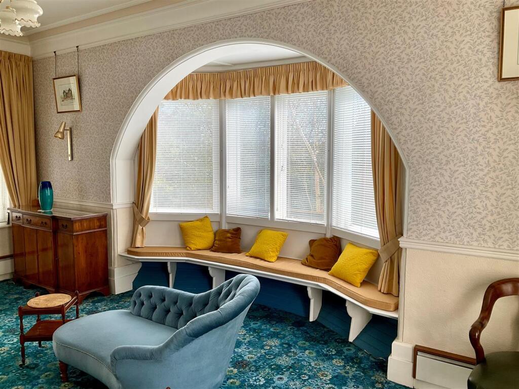 Drawing Room pic9.jpg