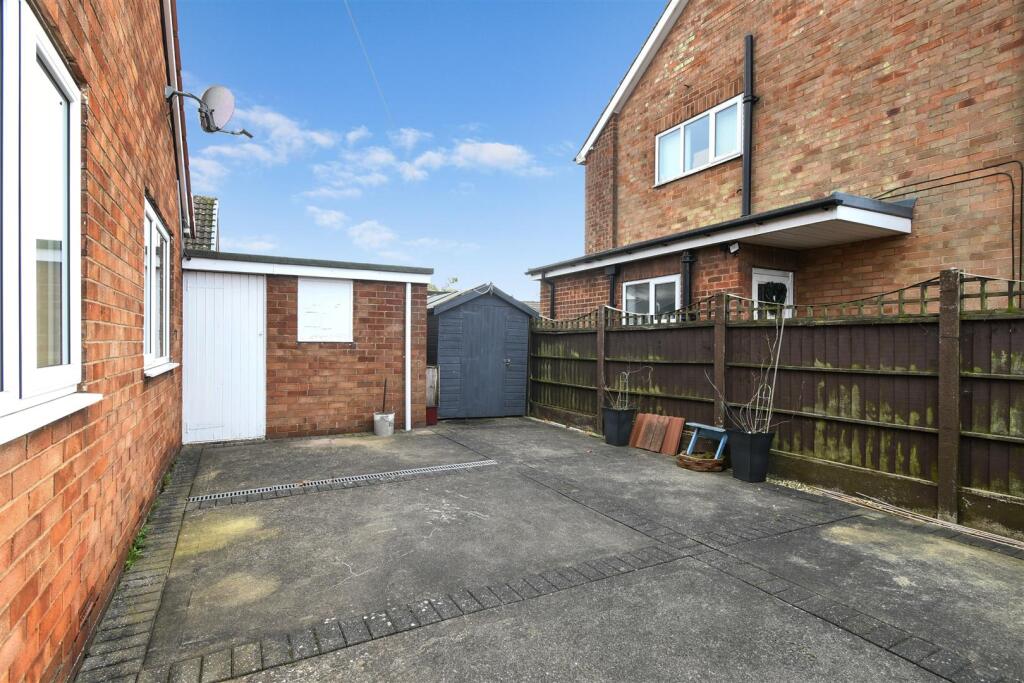 Rear Courtyard Garden