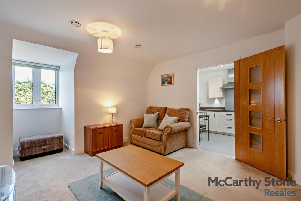 8639378-interior03-800.jpg