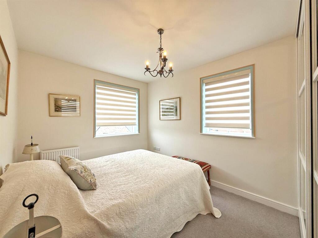 thumbnail_image2 (1).jpg