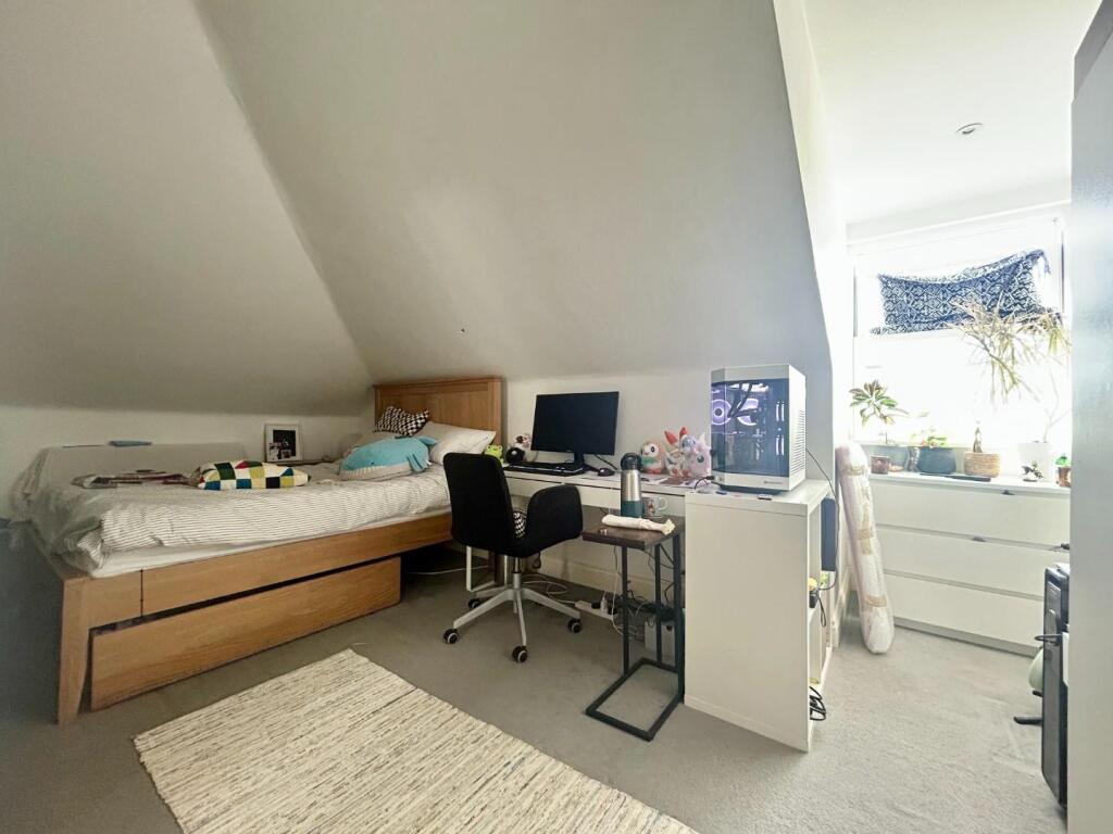 Bedroom 2.jpg