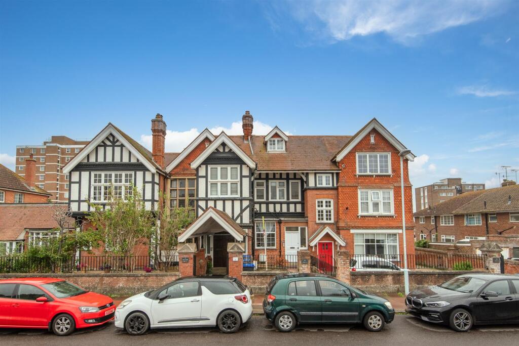For Sale by Aspire Residential | Bath Road