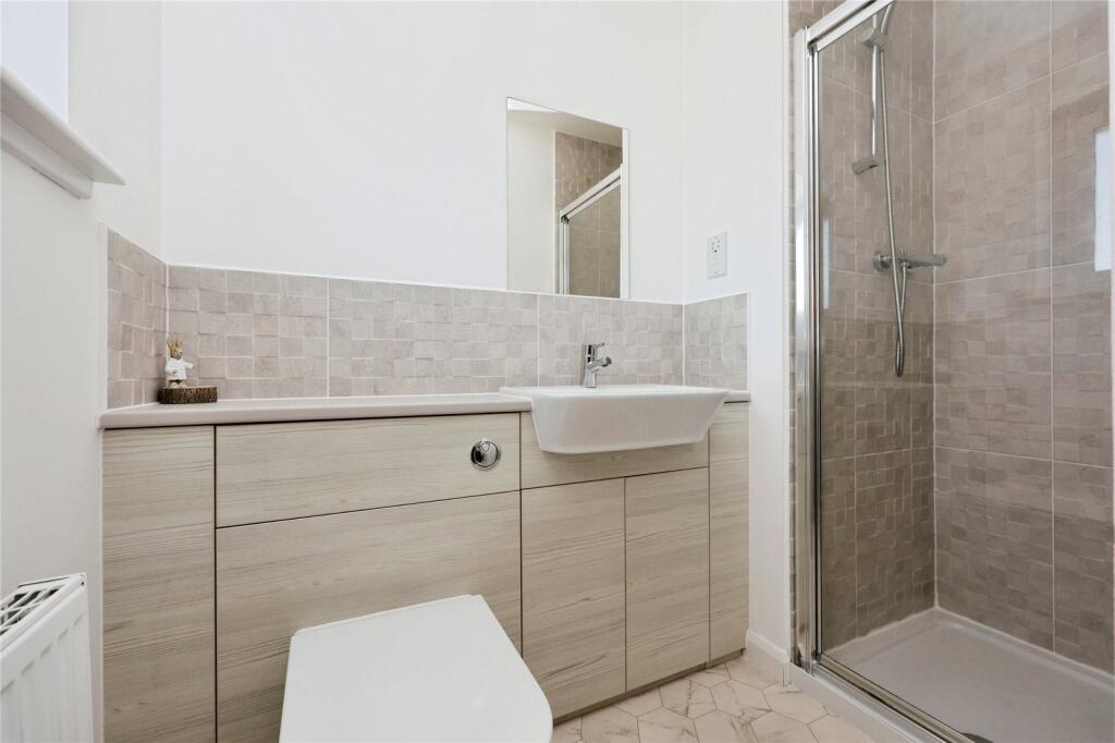 En-Suite Shower