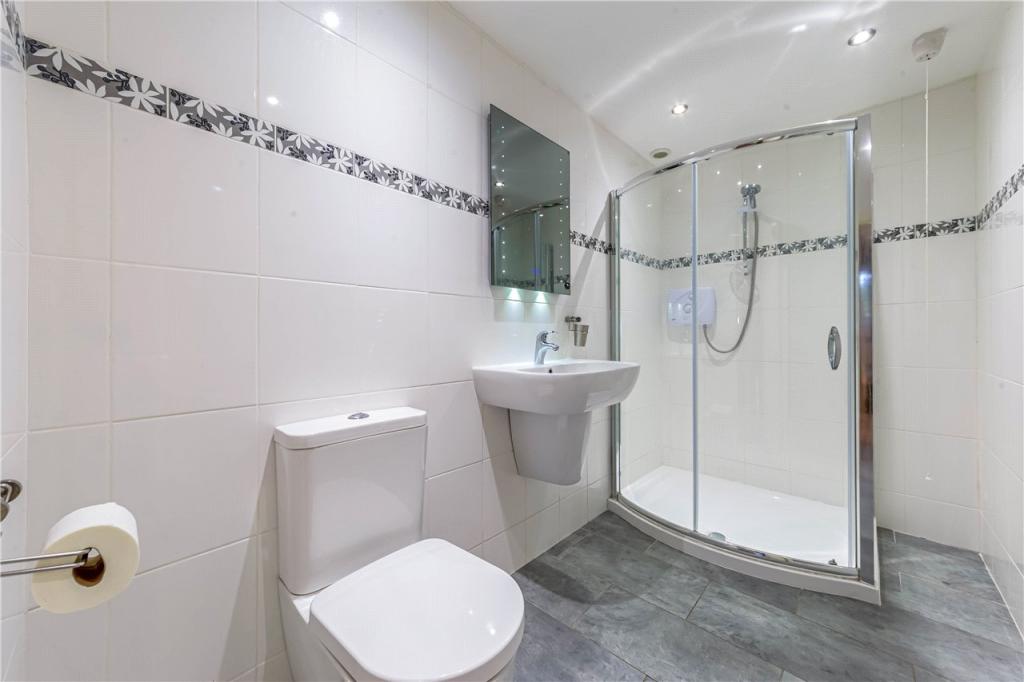 Annex En-Suite