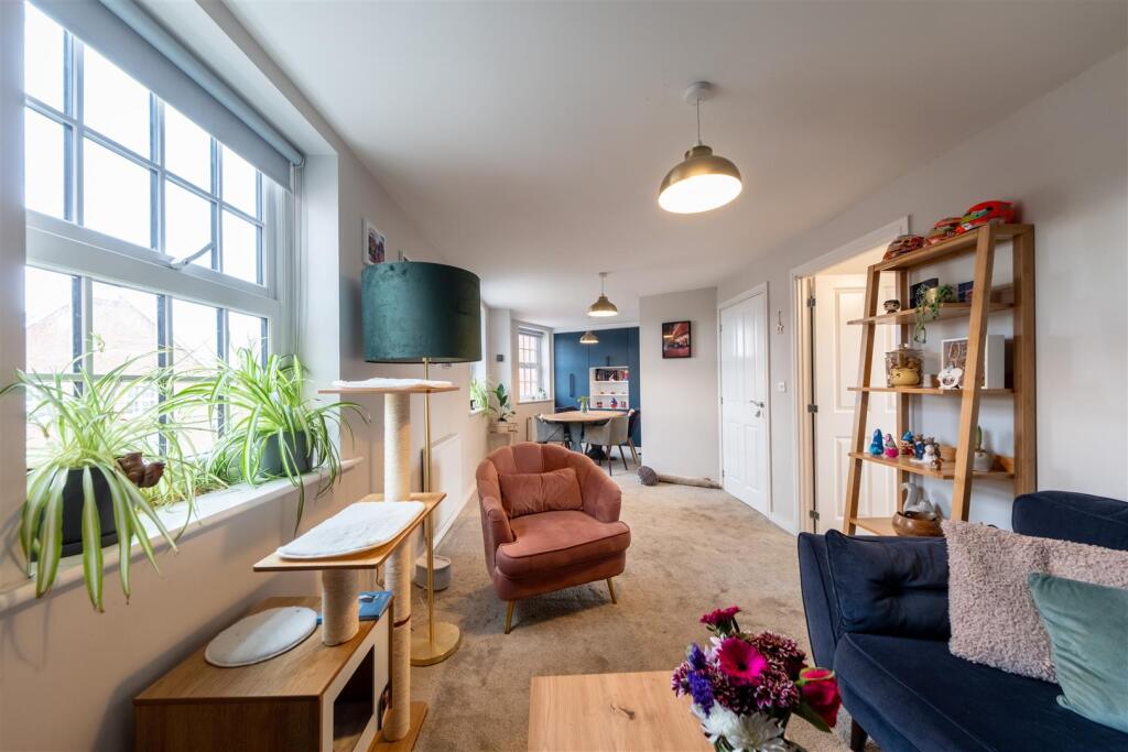 39 Hazelhurst Way-007.jpg