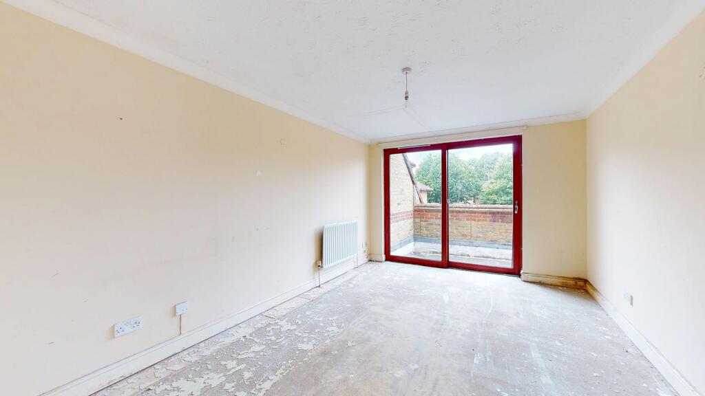 16 Longfellow Road, Walthamstow, London, E17 8DP