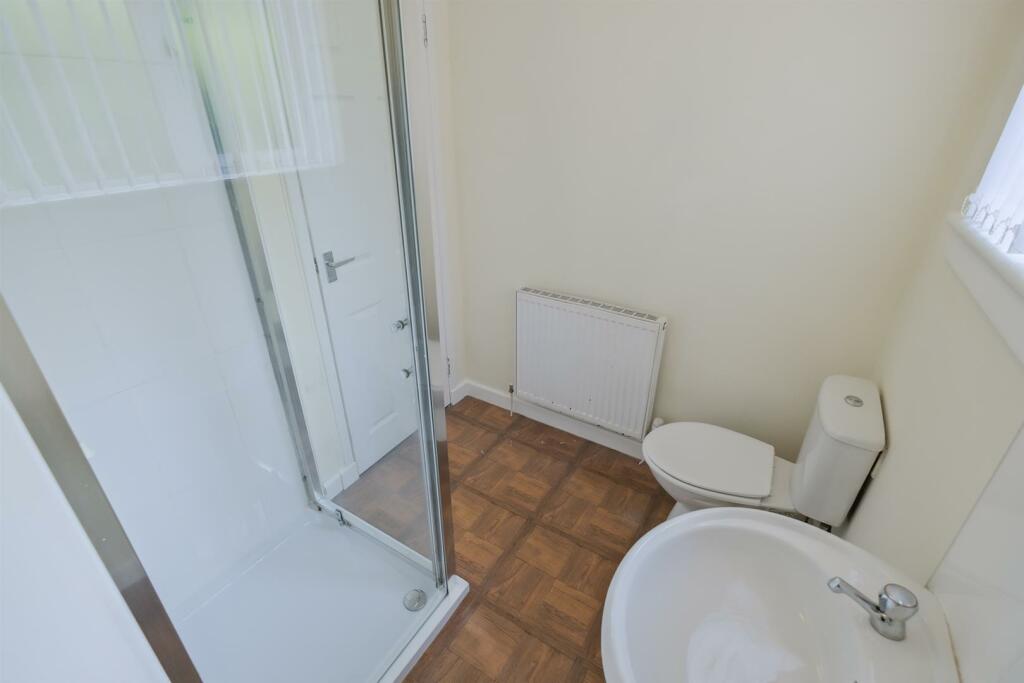 014-8 Lawhill Rd Law ML8 5JQ.jpg