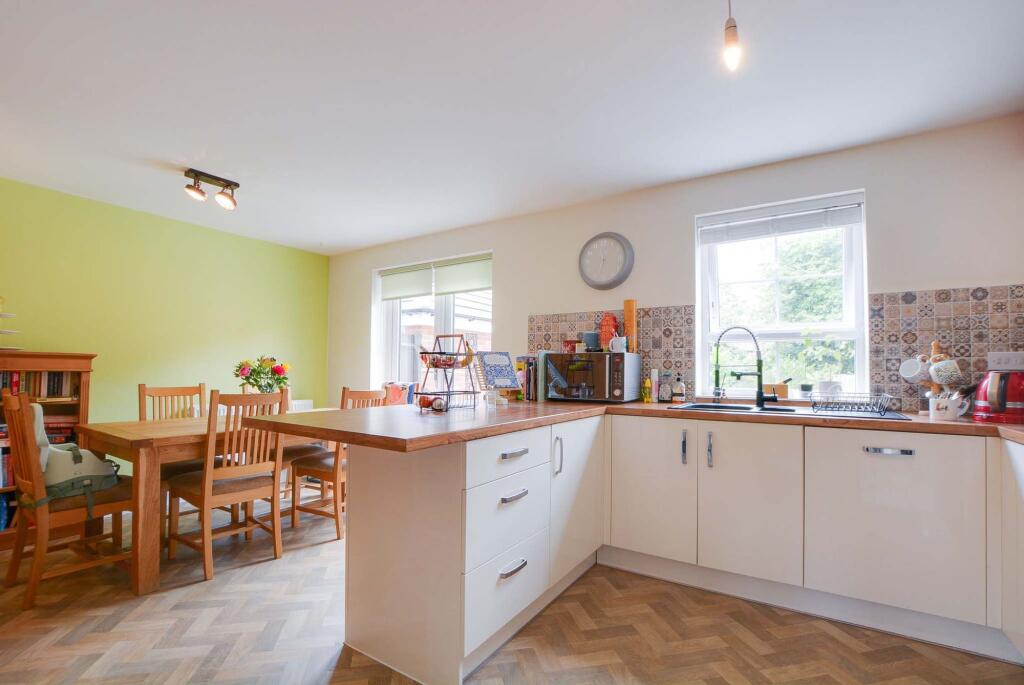 Open Plan Fitted Dining Kitchen