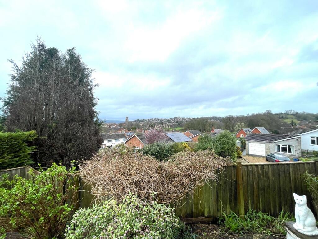 Rear Garden 2.JPG