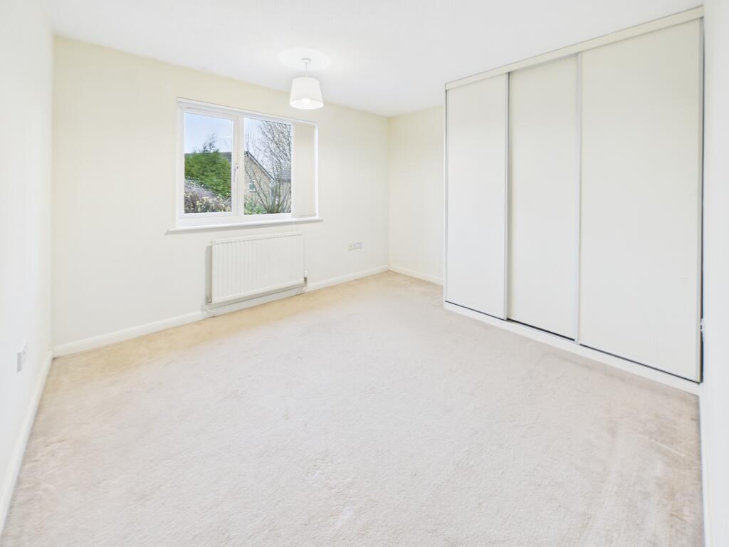 Lindford Close, Oakwood