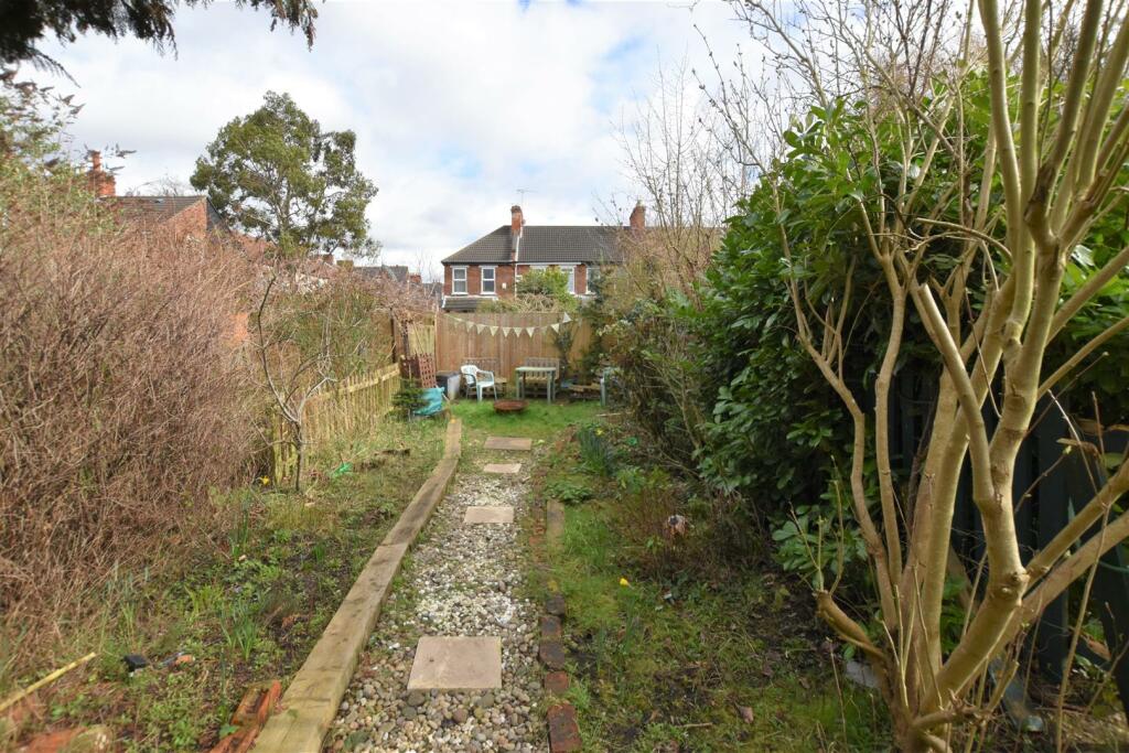 Front Garden Area.jpg