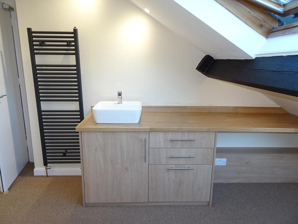 557 Crookesmoor Road Room 6.JPG