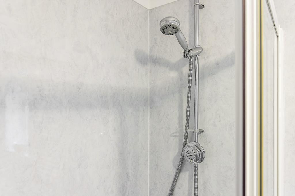 11 Baxter Gardens (Spalding)-18.jpg