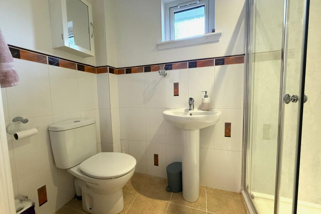 Principal Bedroom En Suite