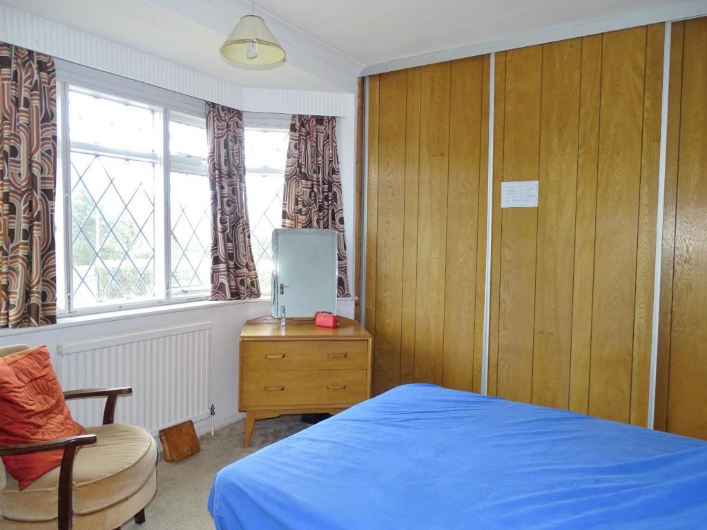 BEDROOM TWO