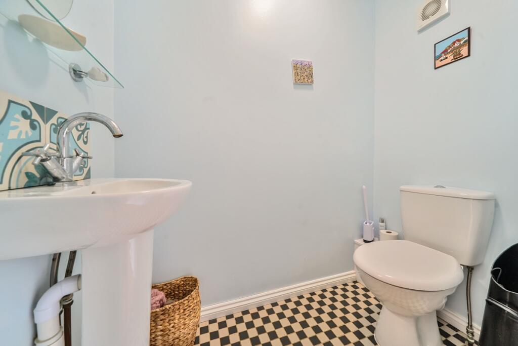 1297125-20-6835de...