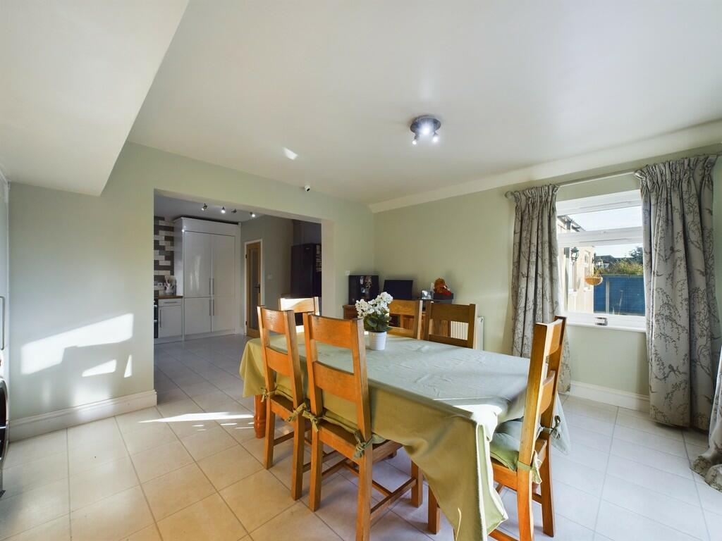 CAM02060G0-PR0260...