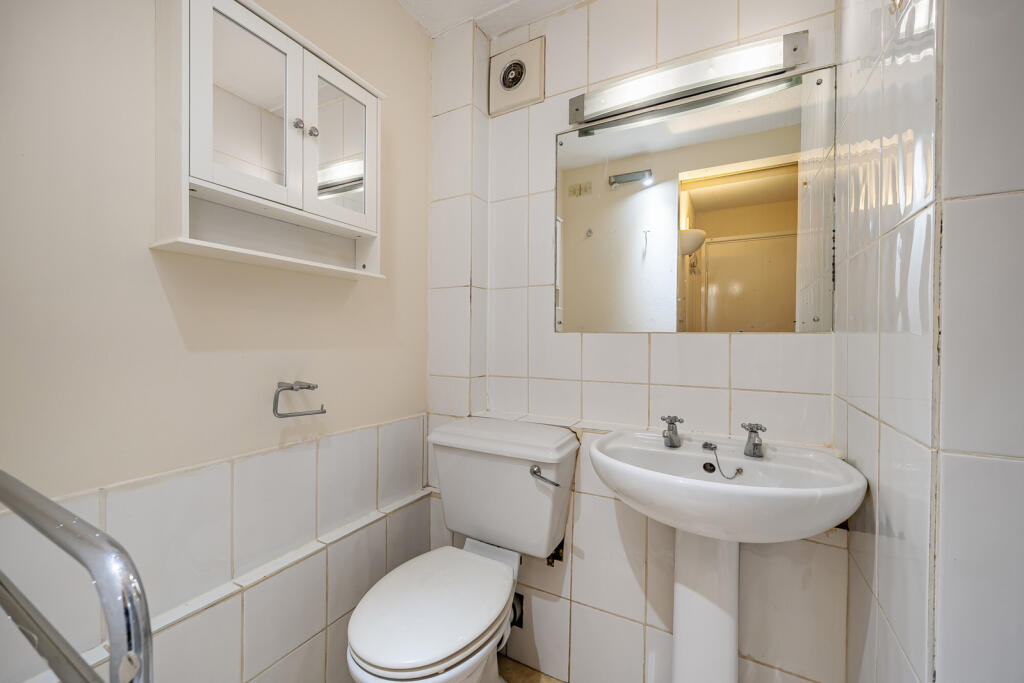 1334798-9-68921b4...