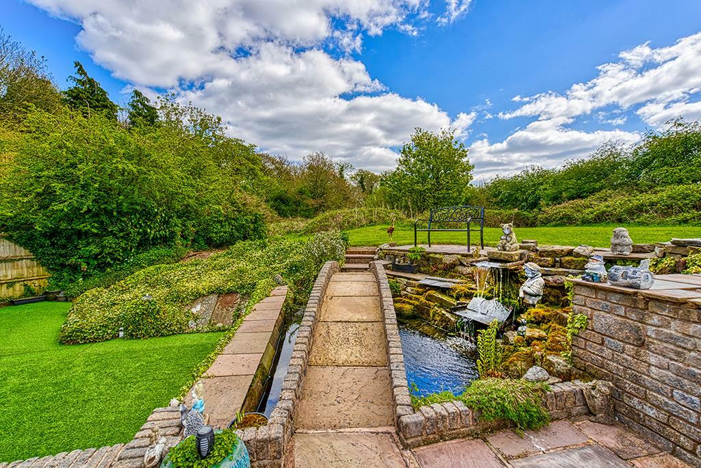 Garden &amp; Grounds