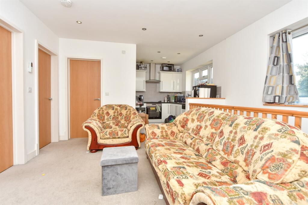 Kitchen/ Living Area