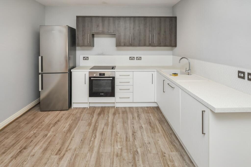 Flat 6, 68 Boston Road, Hanwell, London, W7 2ET