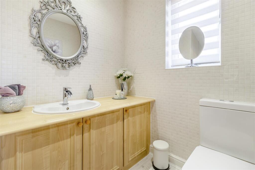 8635278-interior07.jpg