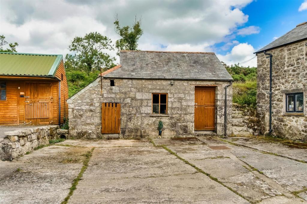 Barns