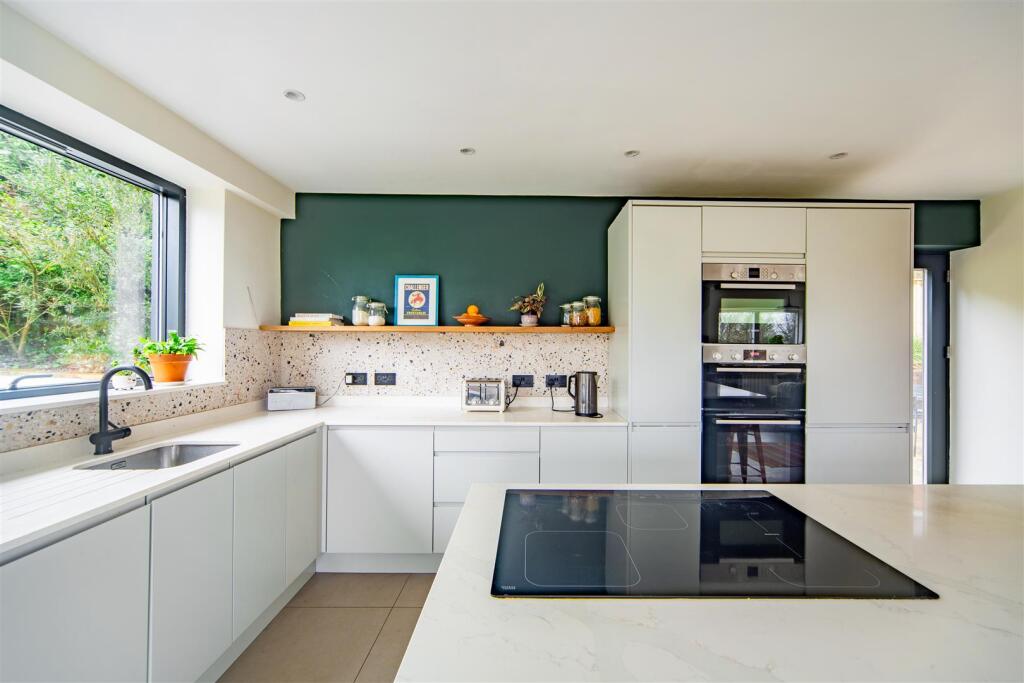 2_WITHDEAN_LANE_25.01.24_NICHOLAS_JAMES_JPEGs-6.jp