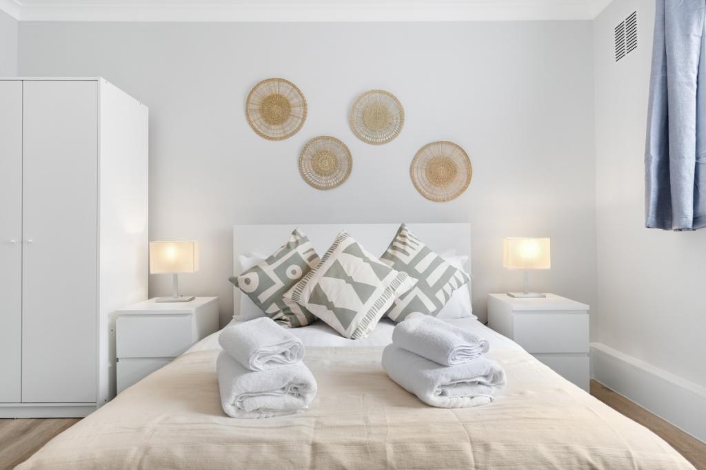 Roost SW18 Morris...