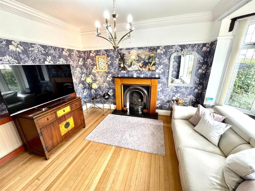 WhatsApp Image 2025-09-26 at 14.08.14 (3).jpeg