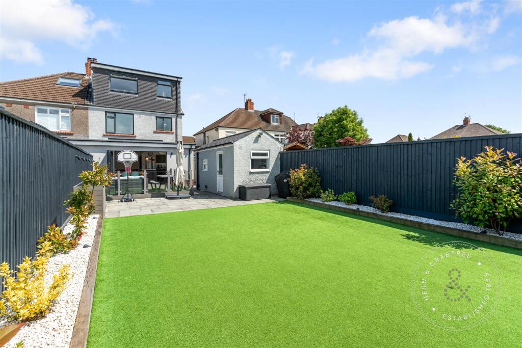 St Asaph Close, HernCrabtree (46).jpg