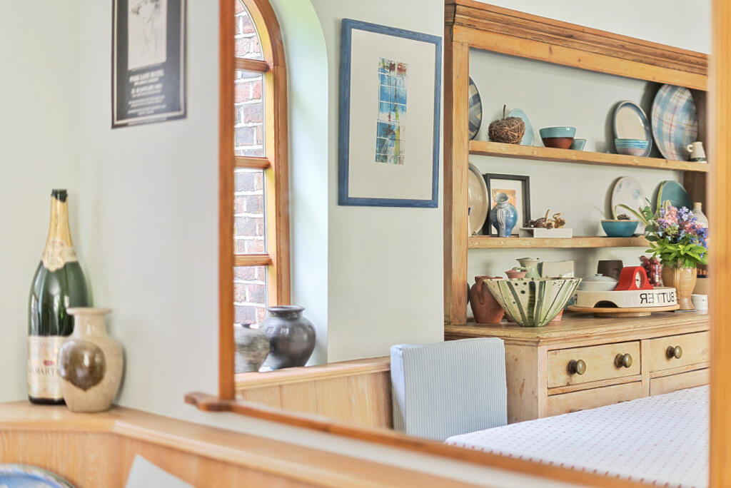 1334210-8-688ccff...